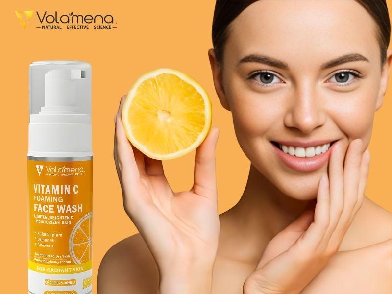 Vitamin C Lighten & Brighten Foaming Face wash 150 ml